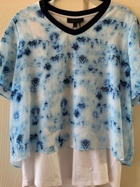 Donna Karan Light & Navy Blue Tie-Dye Layered V-Neck Top